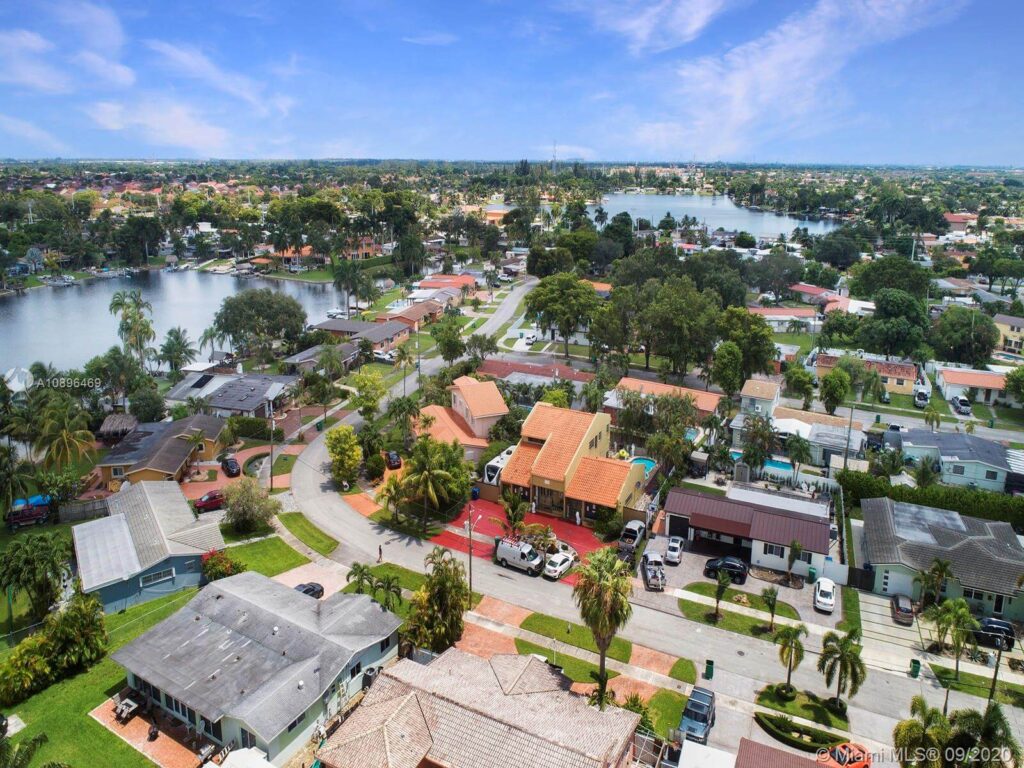 Palm Springs North FL-Miami Gardens Metal Roofing Installation & Repair Team Palm Springs North FL-Miami Gardens Metal Roofing Installation & Repair Team